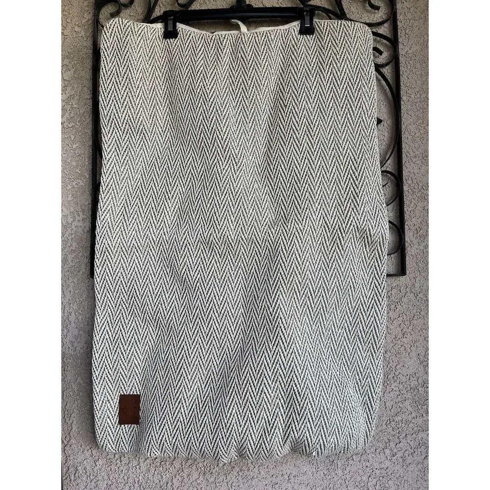 Diggidy dog collection herringbone pillow cover for dog bed - OS - gray/ivory
